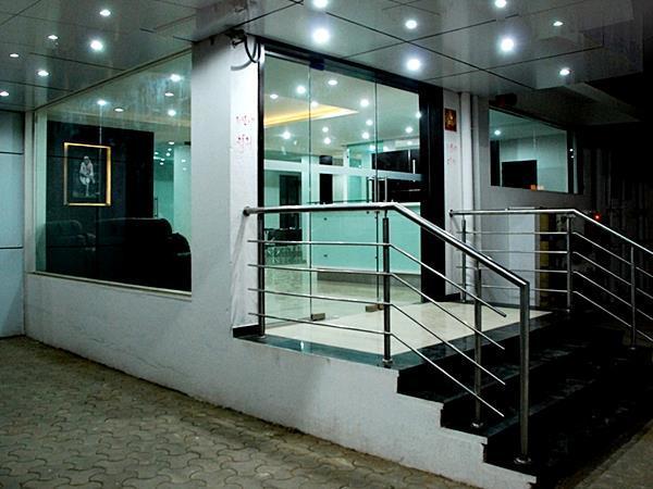 Sai Srushti Ξενοδοχείο Shirdi Εξωτερικό φωτογραφία